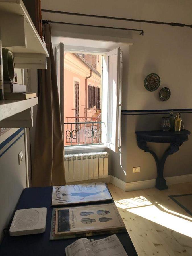 La Piazza Apartment Cantalupo in Sabina Luaran gambar