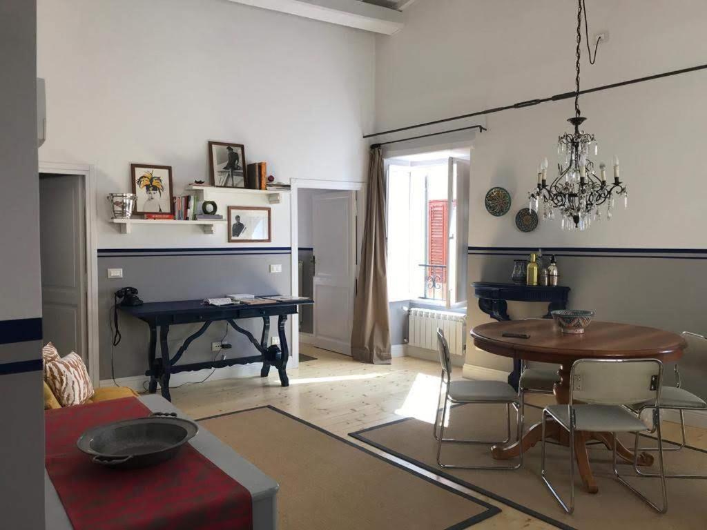 La Piazza Apartment Cantalupo in Sabina Luaran gambar
